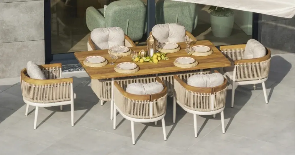 <b>MASA SANDALYE TAKIMLARI</b><span>Zamana meydan okuyan kalitedeki rattan masa sandalye takımları<br />tasarımları kullanıcısına çağdaş ve huzurlu<br />alanlar vadediyor.</span>