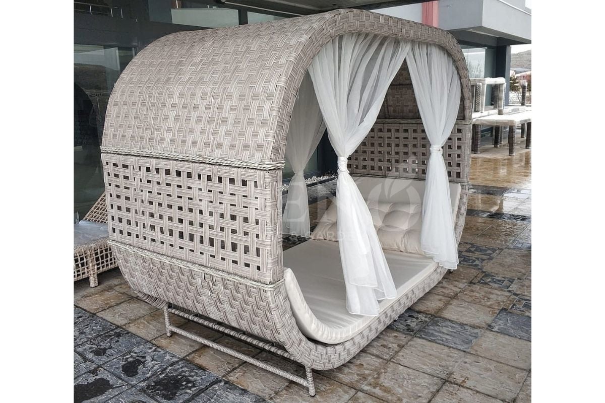 Romantica Daybed Bahçe Havuzbaşı Keyif Yatağı Beyaz