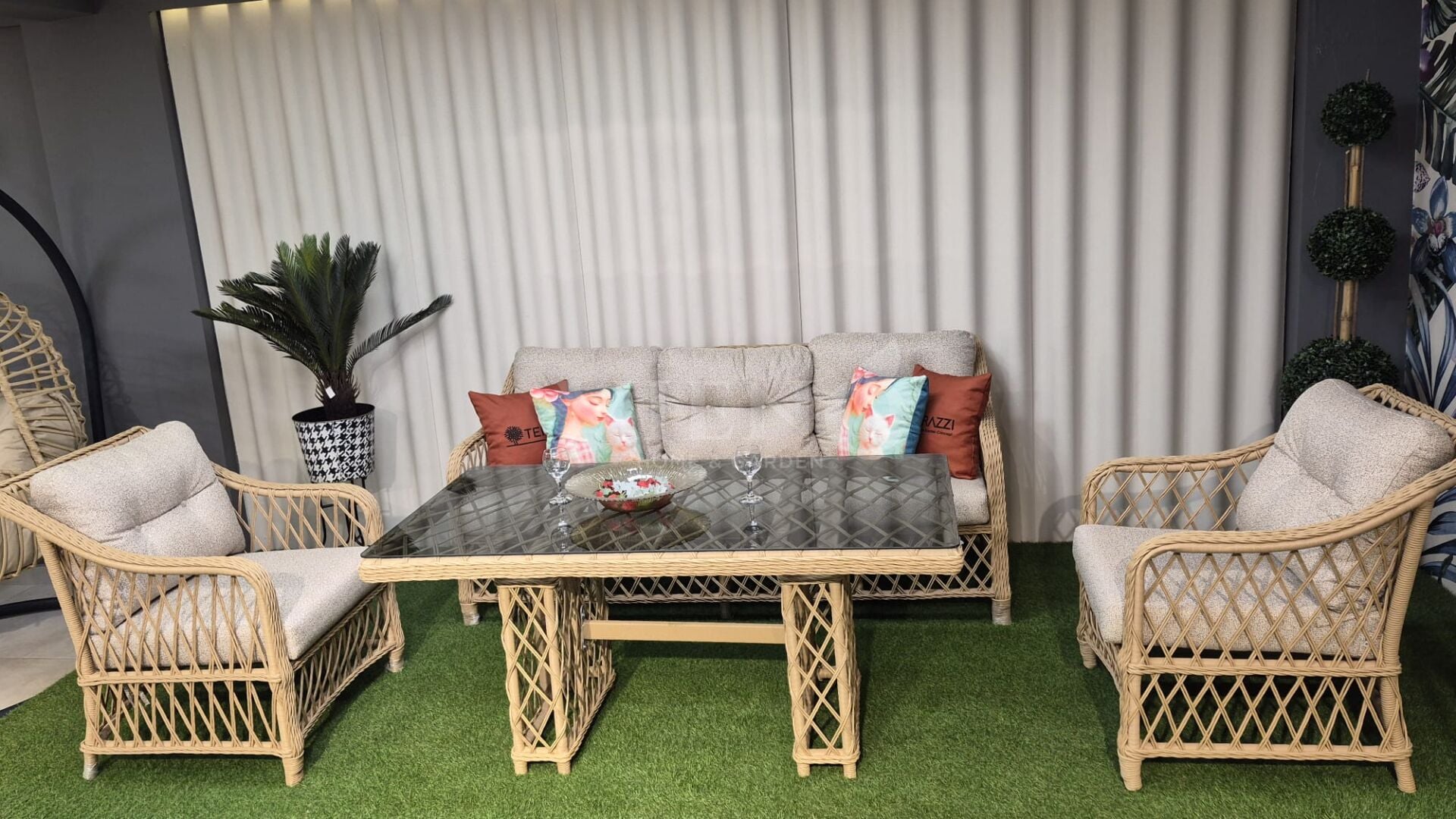 Madeo Rattan Bahçe Balkon Oturma Grubu TEŞHİR